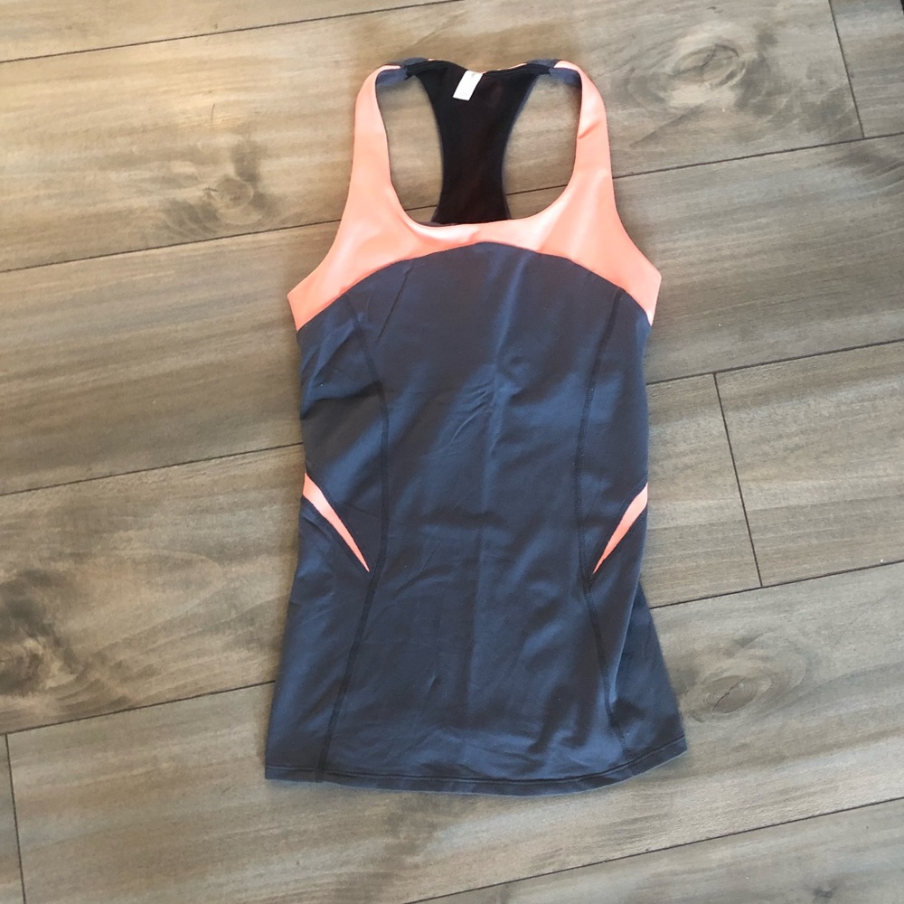 GapFit Racerback Workout Tank with Built In Bra- Size XS
